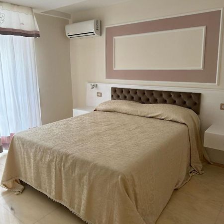 Bernini House Naples Otel Dış mekan fotoğraf