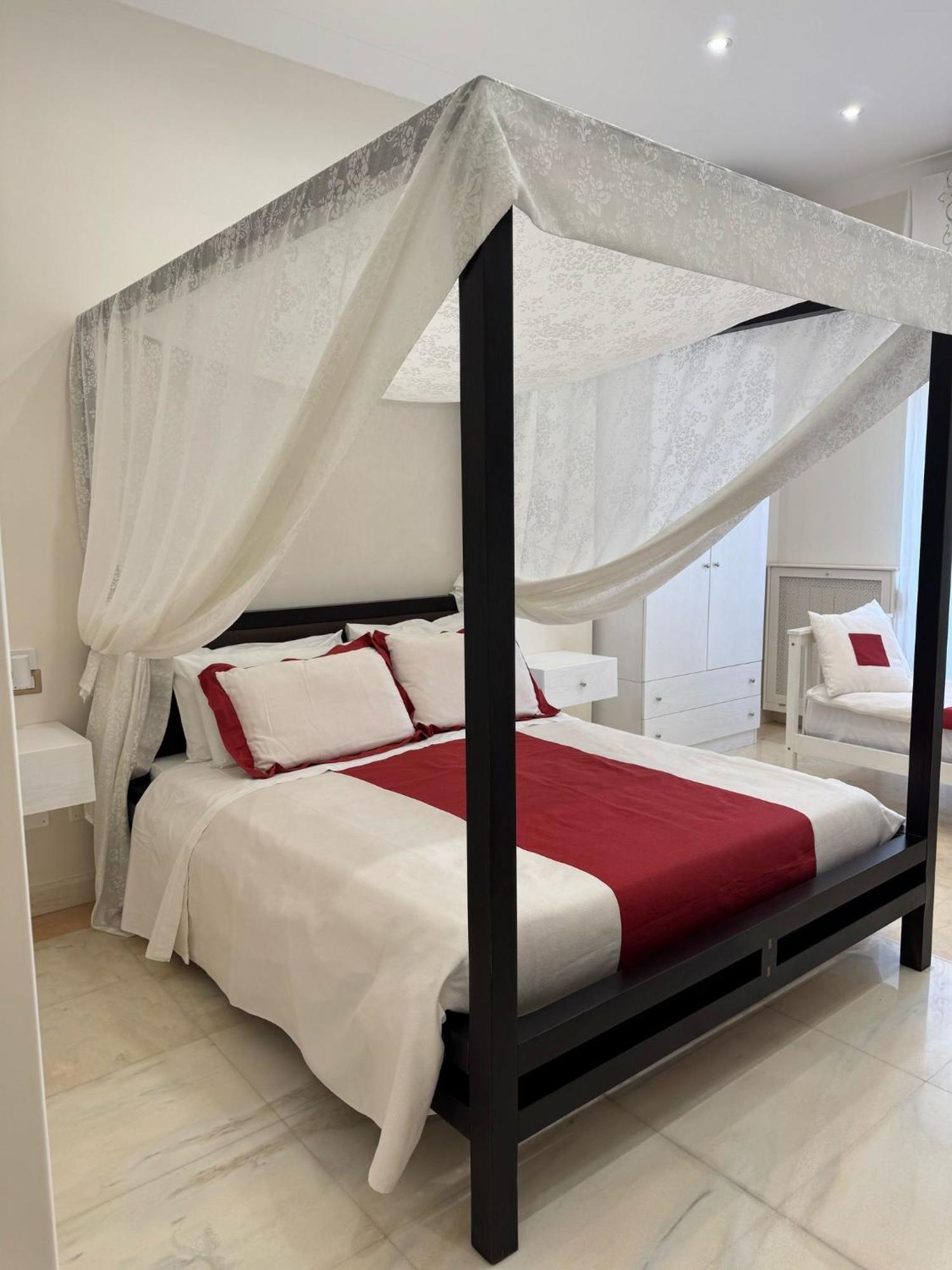 Bernini House Naples Otel Dış mekan fotoğraf